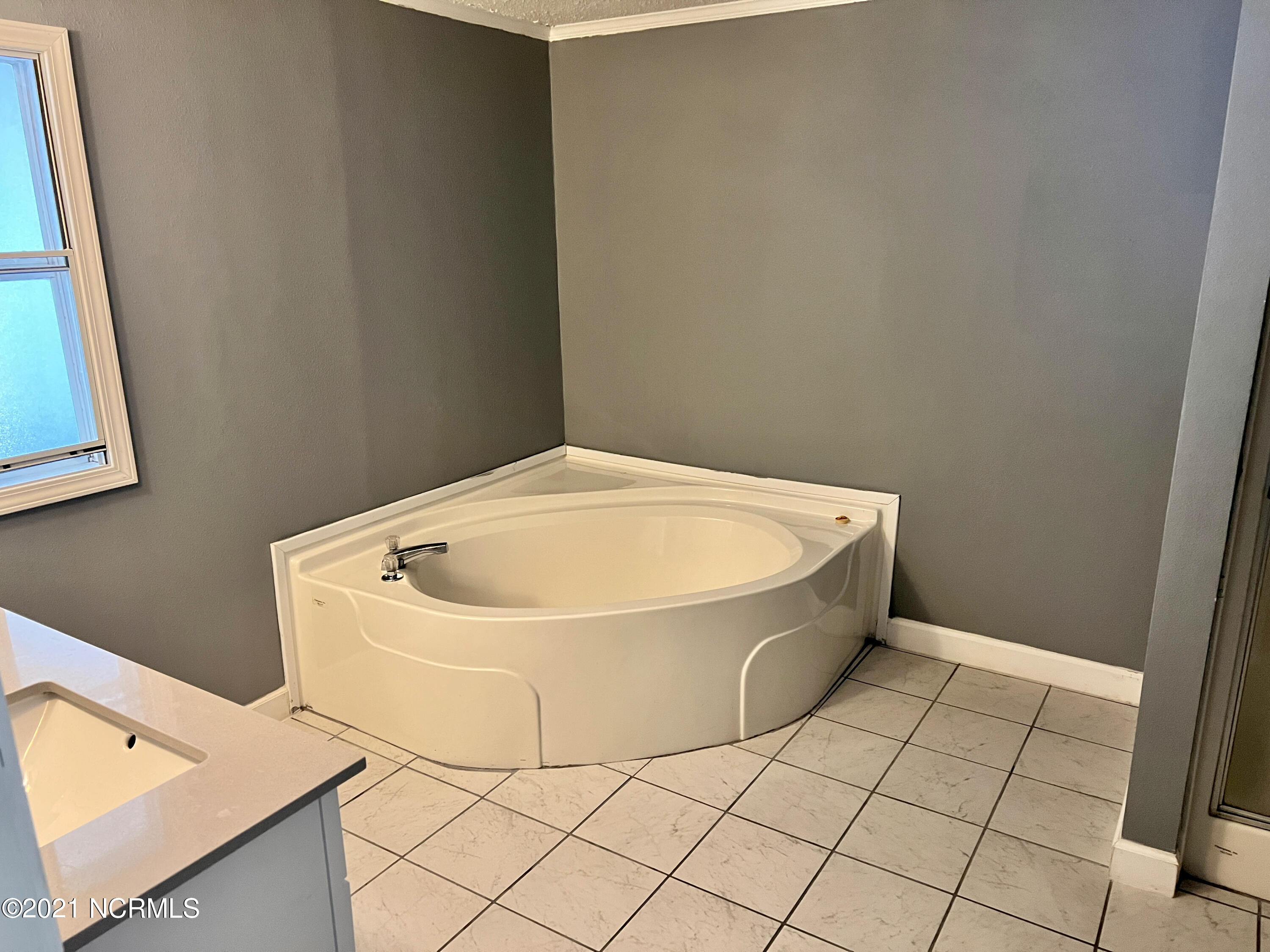3151 Mobleys Bridge Road Grimesland, NC 27837 - Photo 16 of 21 Master Bath