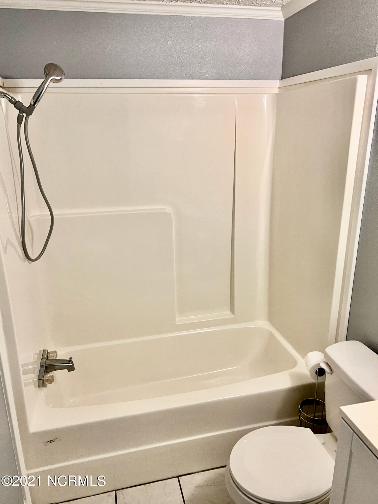 3151 Mobleys Bridge Road Grimesland, NC 27837 - Photo 21 of 21 Bath 2