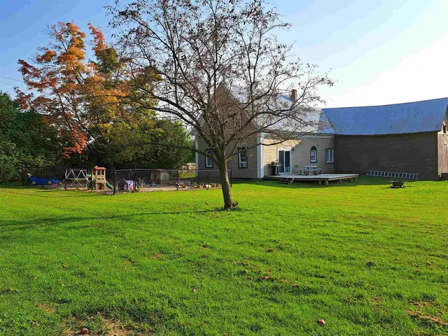 $230,000 | 33 Vance Hill Road, Newport Town, VT 05857