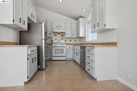 $849,000 | 247 Sparrow Drive, Hercules, CA 94547