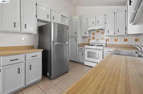 $849,000 | 247 Sparrow Drive, Hercules, CA 94547