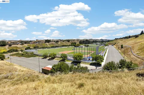 $849,000 | 247 Sparrow Drive, Hercules, CA 94547