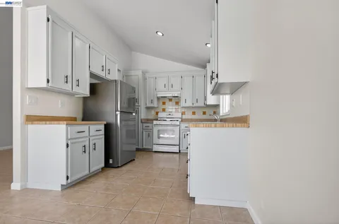 $849,000 | 247 Sparrow Drive, Hercules, CA 94547