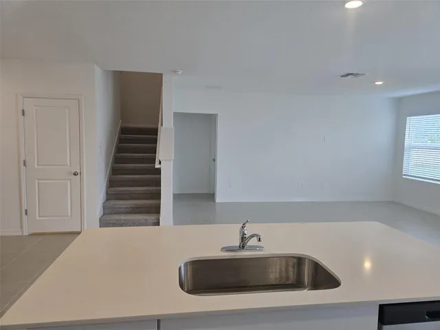 $2,695 | 11962 Brae Way, San Antonio, FL 33576