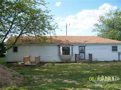 8350 North 300 East Decatur, IN 46733 - Photo 3 of 13