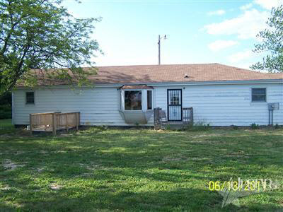 8350 North 300 East Decatur, IN 46733 - Photo 6 of 13