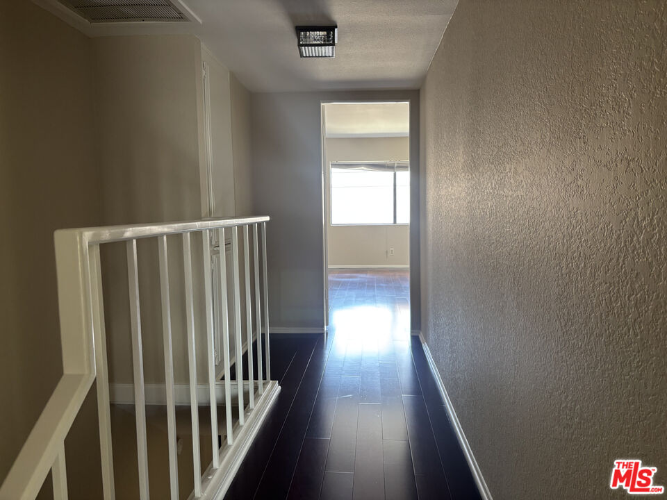 4541 Alla Road, Unit 5 Marina del Rey, CA 90292 - Photo 15 of 31 a view of hallway with wooden floor