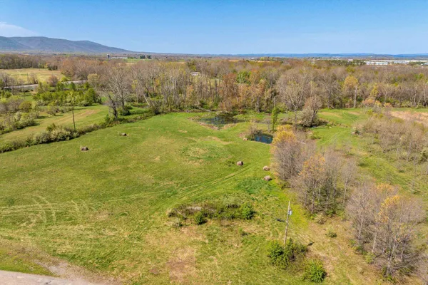 $950,000 | 514 Lipscomb Road, Stuarts Draft, VA 24477