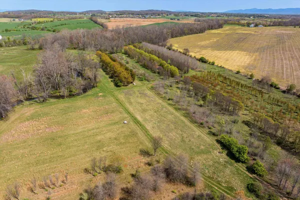 $950,000 | 514 Lipscomb Road, Stuarts Draft, VA 24477