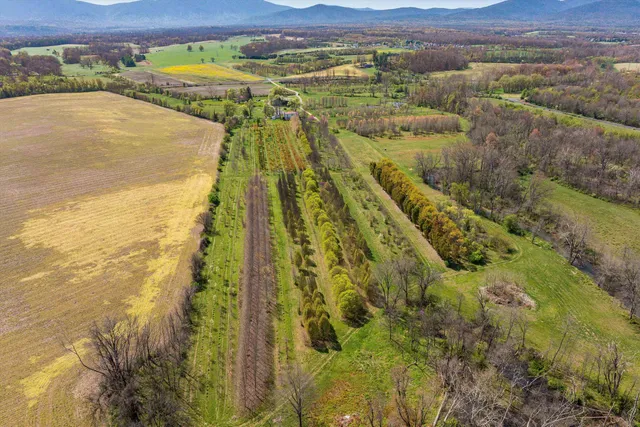 $950,000 | 514 Lipscomb Road, Stuarts Draft, VA 24477