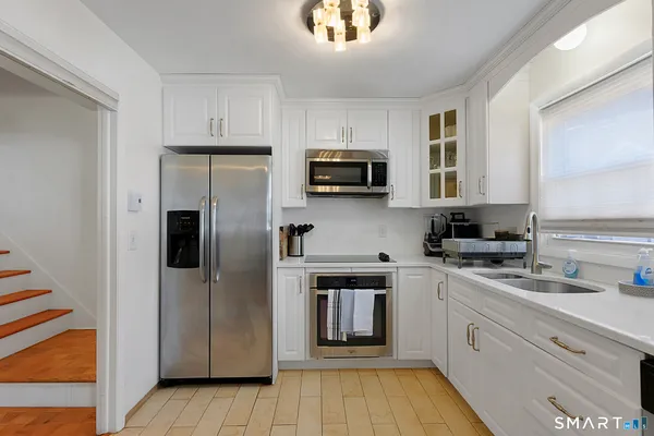 $2,800 | 44 Garden Street, Unit 7, Farmington, CT 06032