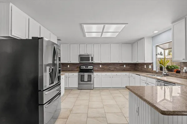 $559,000 | 5743 Prince Edward Lane, Riverbank, CA 95367