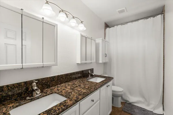 $559,000 | 5743 Prince Edward Lane, Riverbank, CA 95367