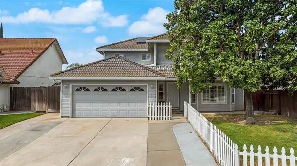 $559,000 | 5743 Prince Edward Lane, Riverbank, CA 95367