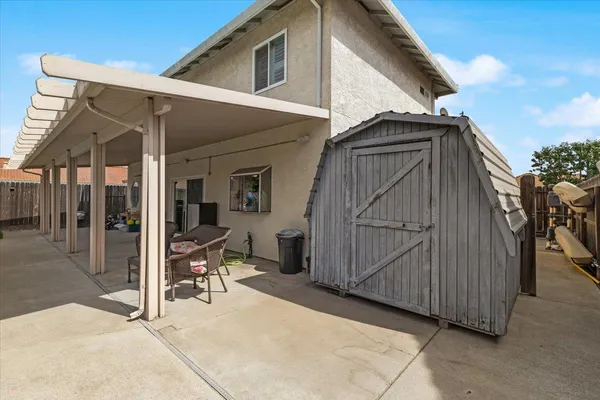 $559,000 | 5743 Prince Edward Lane, Riverbank, CA 95367