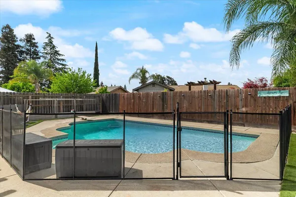 $559,000 | 5743 Prince Edward Lane, Riverbank, CA 95367