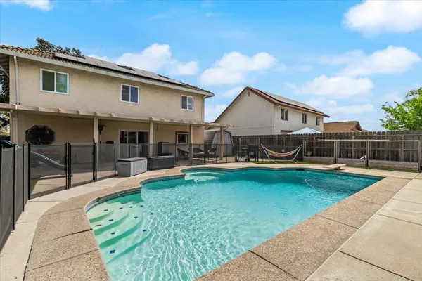 $559,000 | 5743 Prince Edward Lane, Riverbank, CA 95367