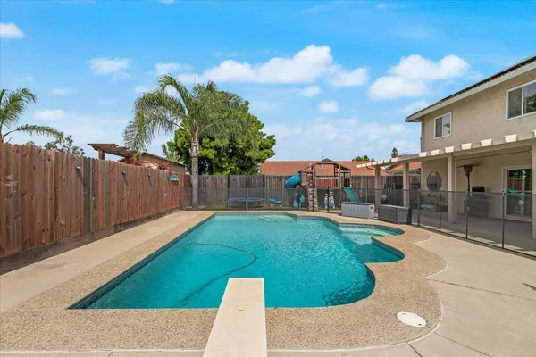 $559,000 | 5743 Prince Edward Lane, Riverbank, CA 95367