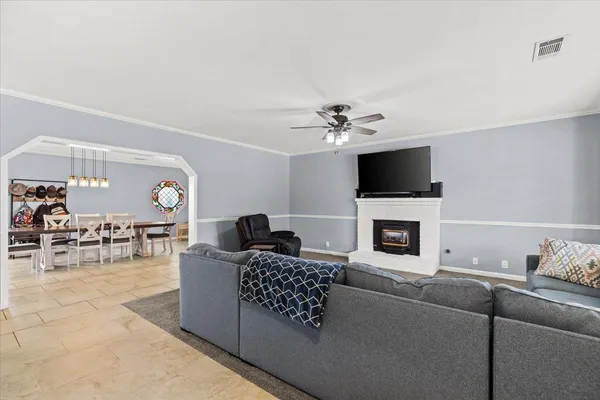 $559,000 | 5743 Prince Edward Lane, Riverbank, CA 95367