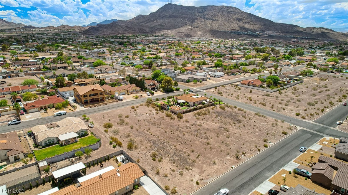 Laval Henderson, NV 89015 - Photo 2 of 18