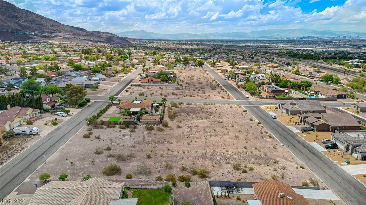 Laval Henderson, NV 89015 - Photo 3 of 18