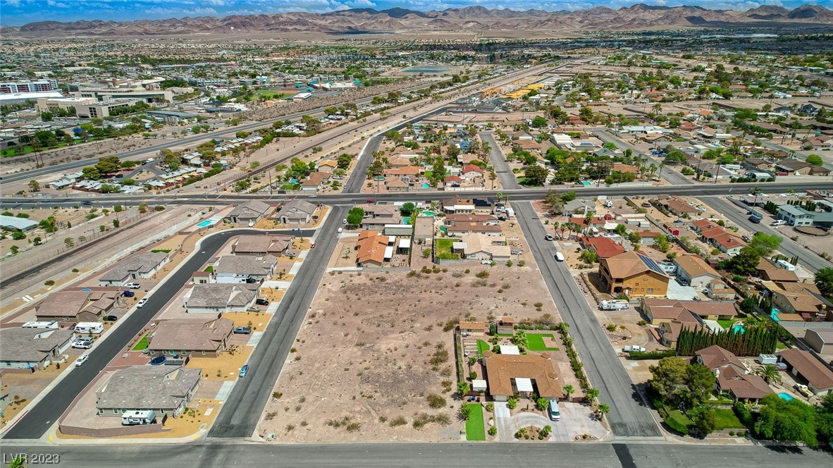 Laval Henderson, NV 89015 - Photo 10 of 18