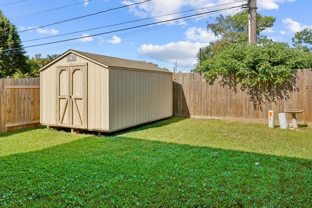 $2,100 | 6413 Dawson Creek Drive, Pasadena, TX 77503