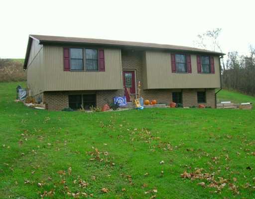 2727 Mickanin Road North Huntingdon, PA 15642 - Photo 1 of 7 Exterior Front.