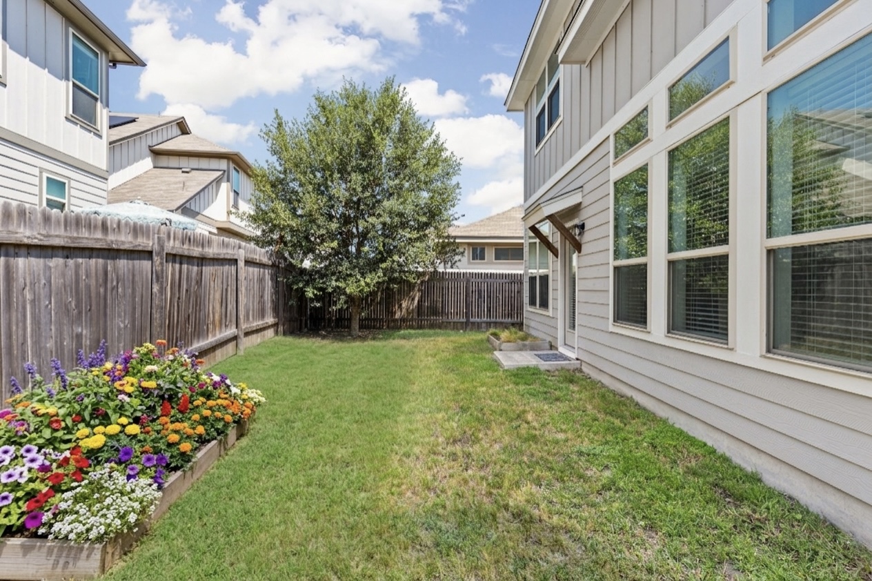 907 Totis Road Austin, TX 78748 - Photo 19 of 27