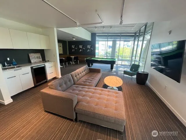 $2,150 | 501 Roy Street, Unit F229, Seattle, WA 98109