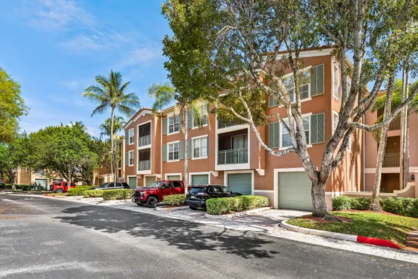 $295,000 | 11720 St Andrews Place, Unit 206, Wellington, FL 33414