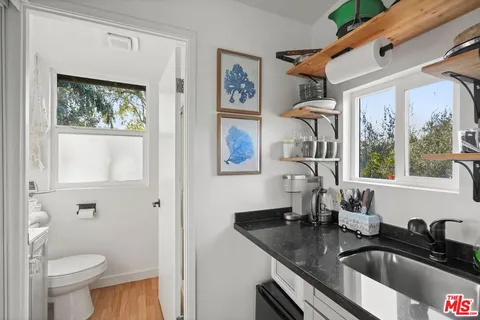 $1,499,000 | 21956 Cereza Way, Topanga, CA 90290