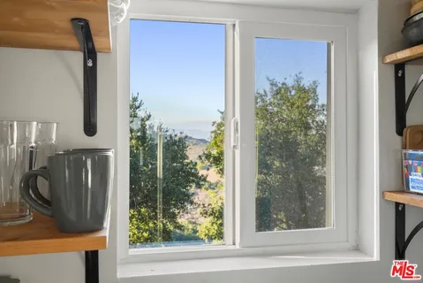 $1,499,000 | 21956 Cereza Way, Topanga, CA 90290