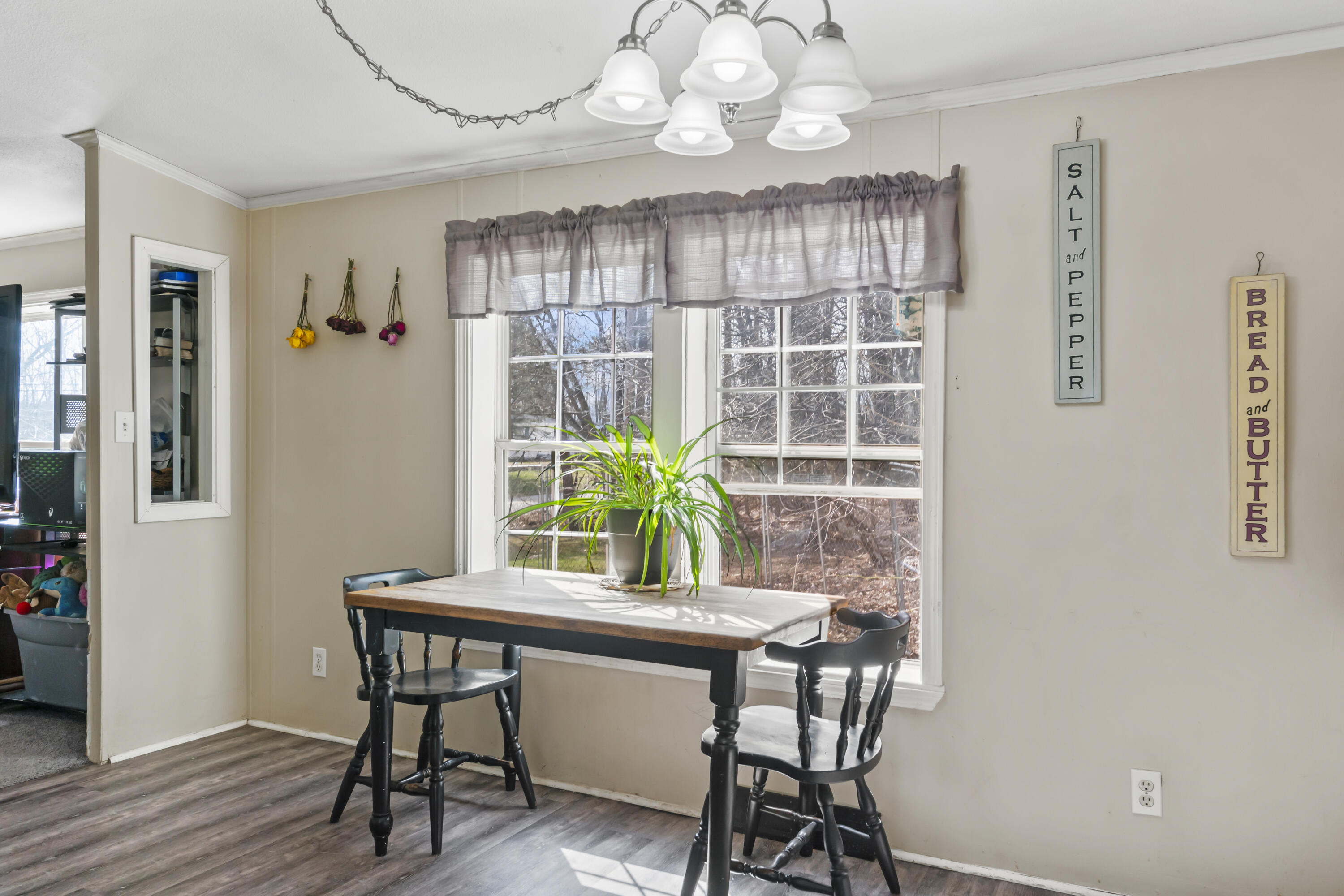 192 Bowdoinham Road Lisbon, ME 04252 - Photo 6 of 55 192 Bowdoinham Rd_119