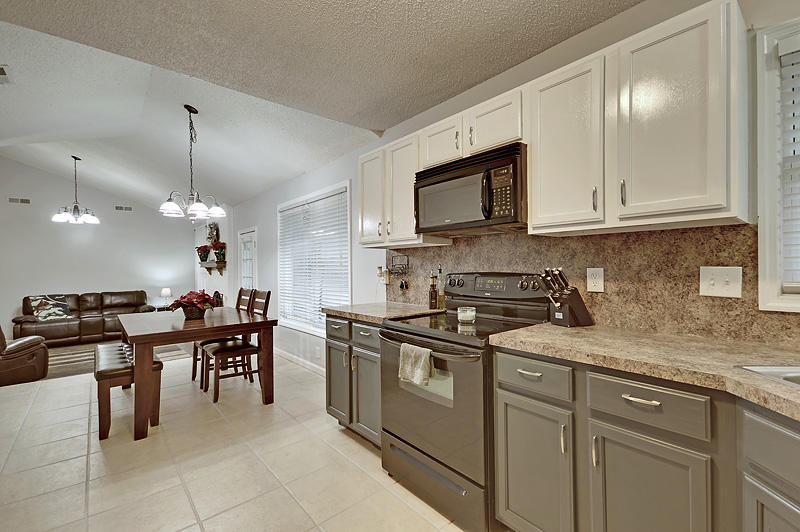 220 Foxborough Road Goose Creek, SC 29445 - Photo 14 of 24 DSC_0091_DSC_0097-copy