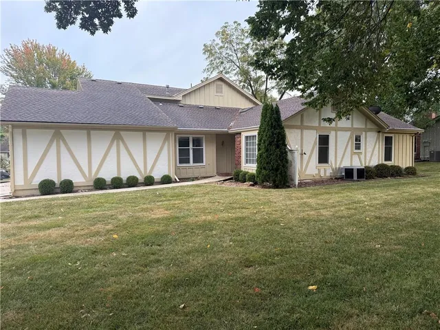 $268,900 | 7102 Mastin Street, Shawnee, KS 66203