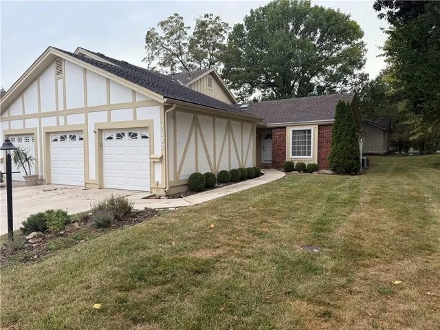 $268,900 | 7102 Mastin Street, Shawnee, KS 66203
