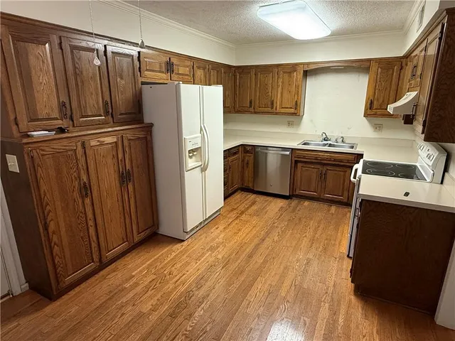 $268,900 | 7102 Mastin Street, Shawnee, KS 66203