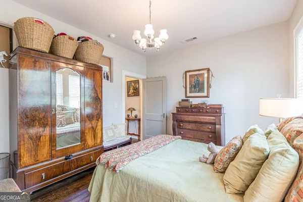 $3,900 | 1878 A Cambridge Avenue, College Park, GA 30337