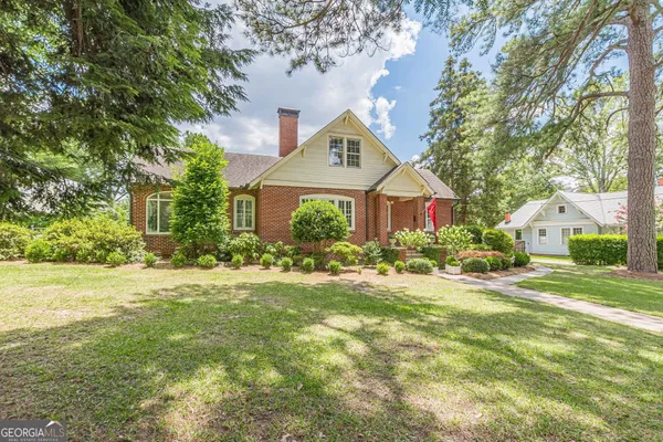 $3,900 | 1878 A Cambridge Avenue, College Park, GA 30337