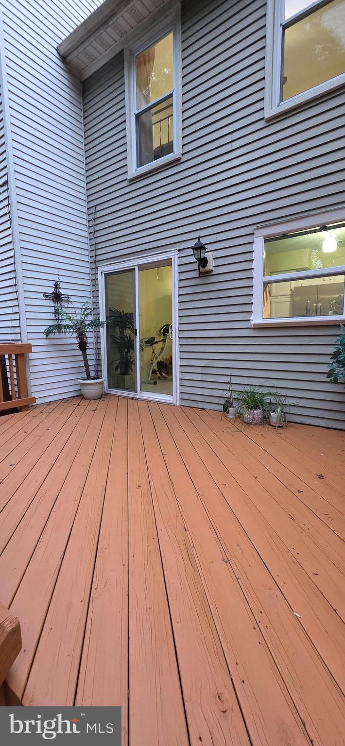8434 Springfield Oaks Drive Springfield, VA 22153 - Photo 19 of 20 Deck
