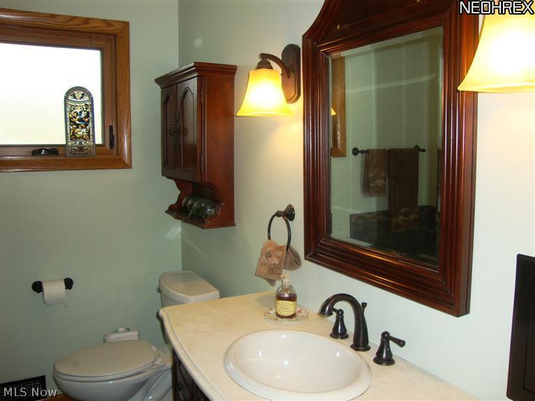 10522 Biddulph Road Cleveland, OH 44144 - Photo 13 of 25 Gallery Image 13