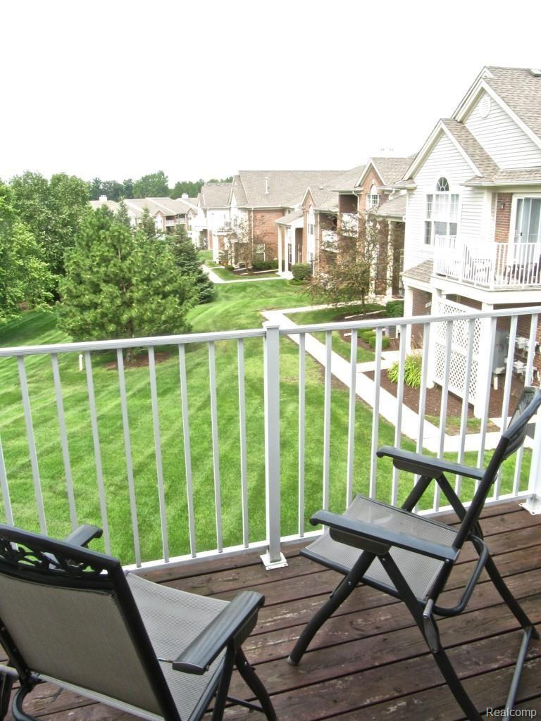 1871 Flagstone Circle, Unit 144 Rochester, MI 48307 - Photo 8 of 30 IMG_6266.jpg