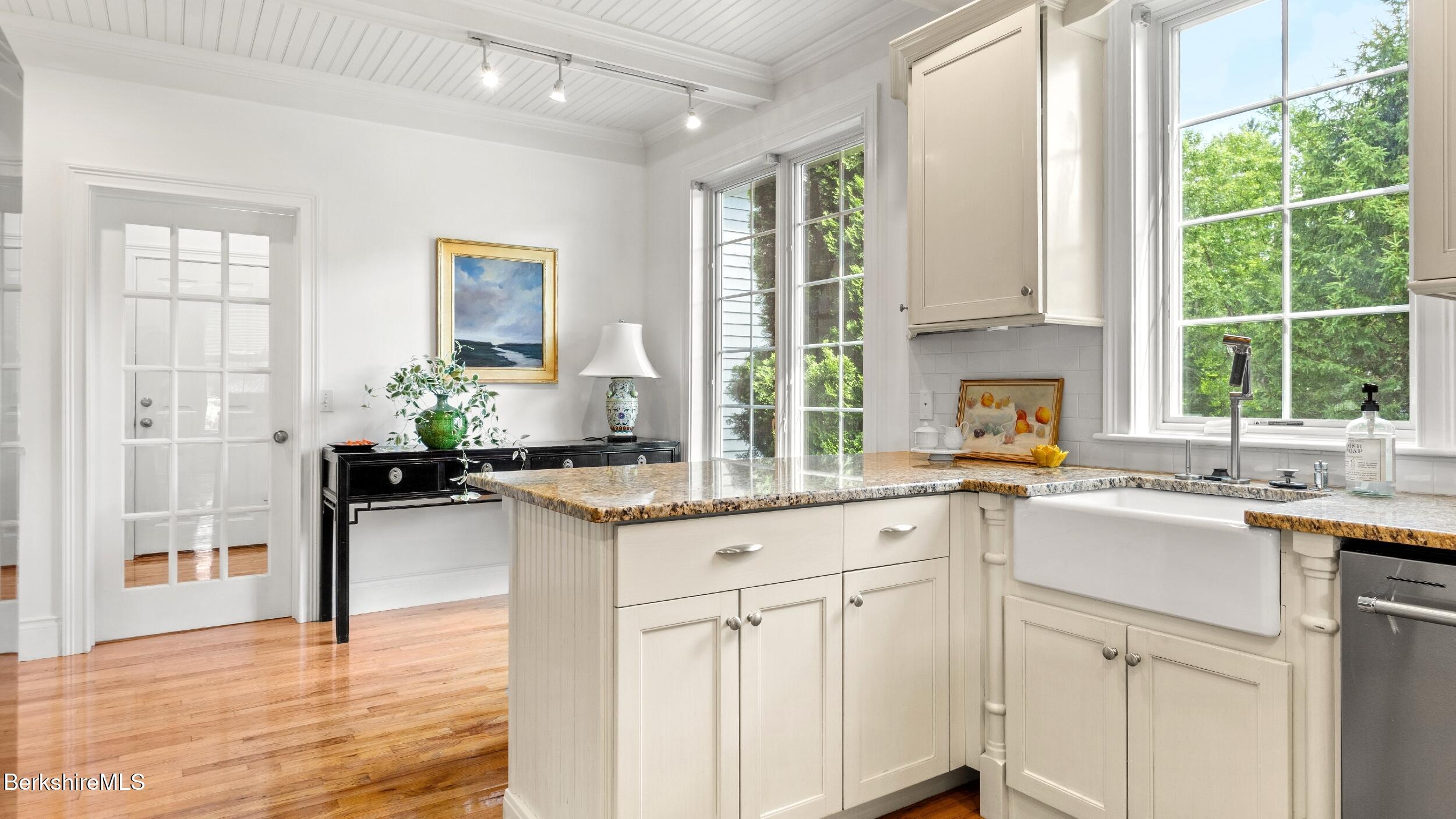 8 Stoneledge Road Lenox, MA 01240 - Photo 10 of 42 Kitchen