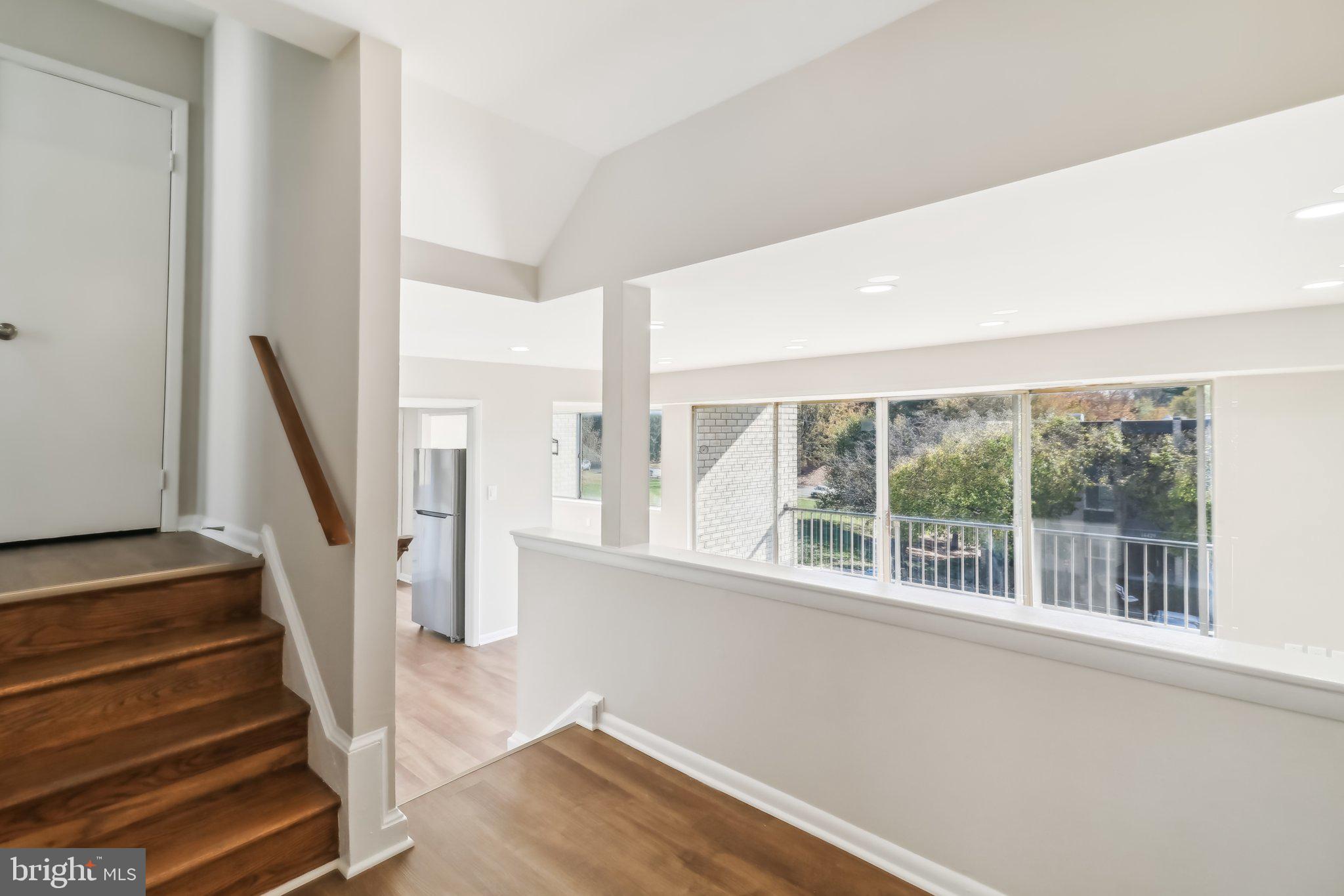 2511 Baltimore Road Rockville, MD 20853 - Photo 6 of 37 Entry Foyer