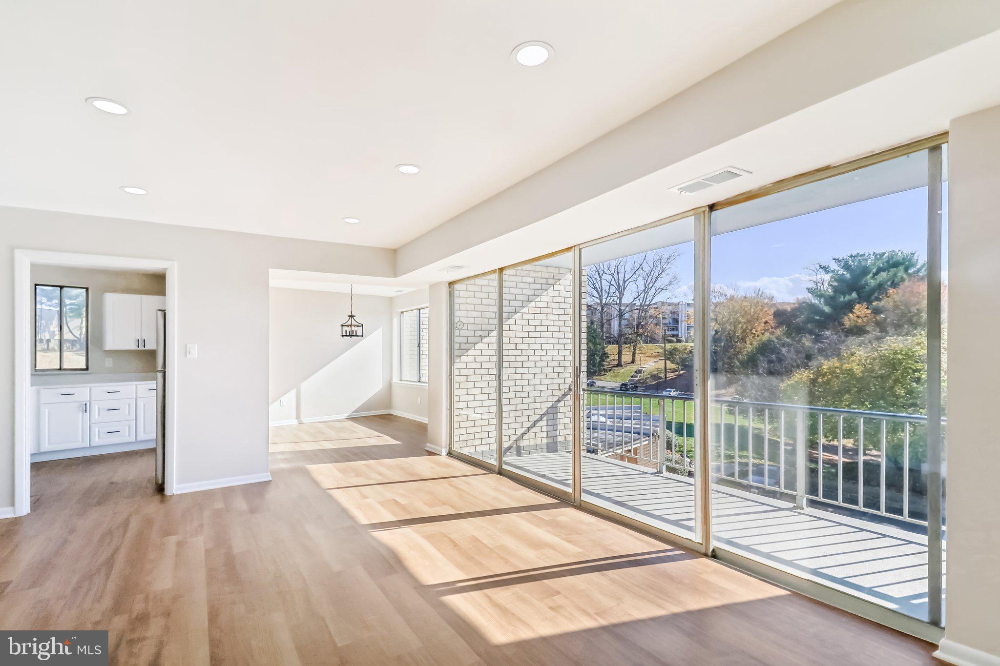 2511 Baltimore Road Rockville, MD 20853 - Photo 9 of 37 Living Room