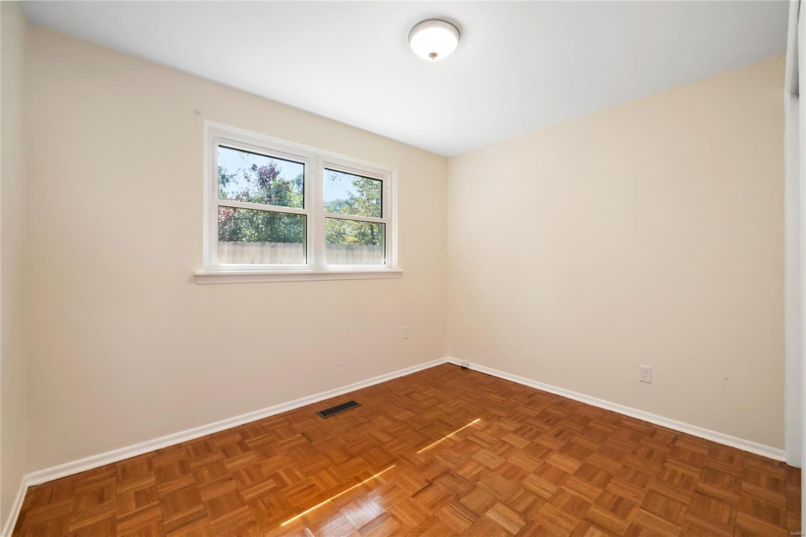 9875 East Watson Road St. Louis, MO 63126 - Photo 16 of 21 Gallery Image 16