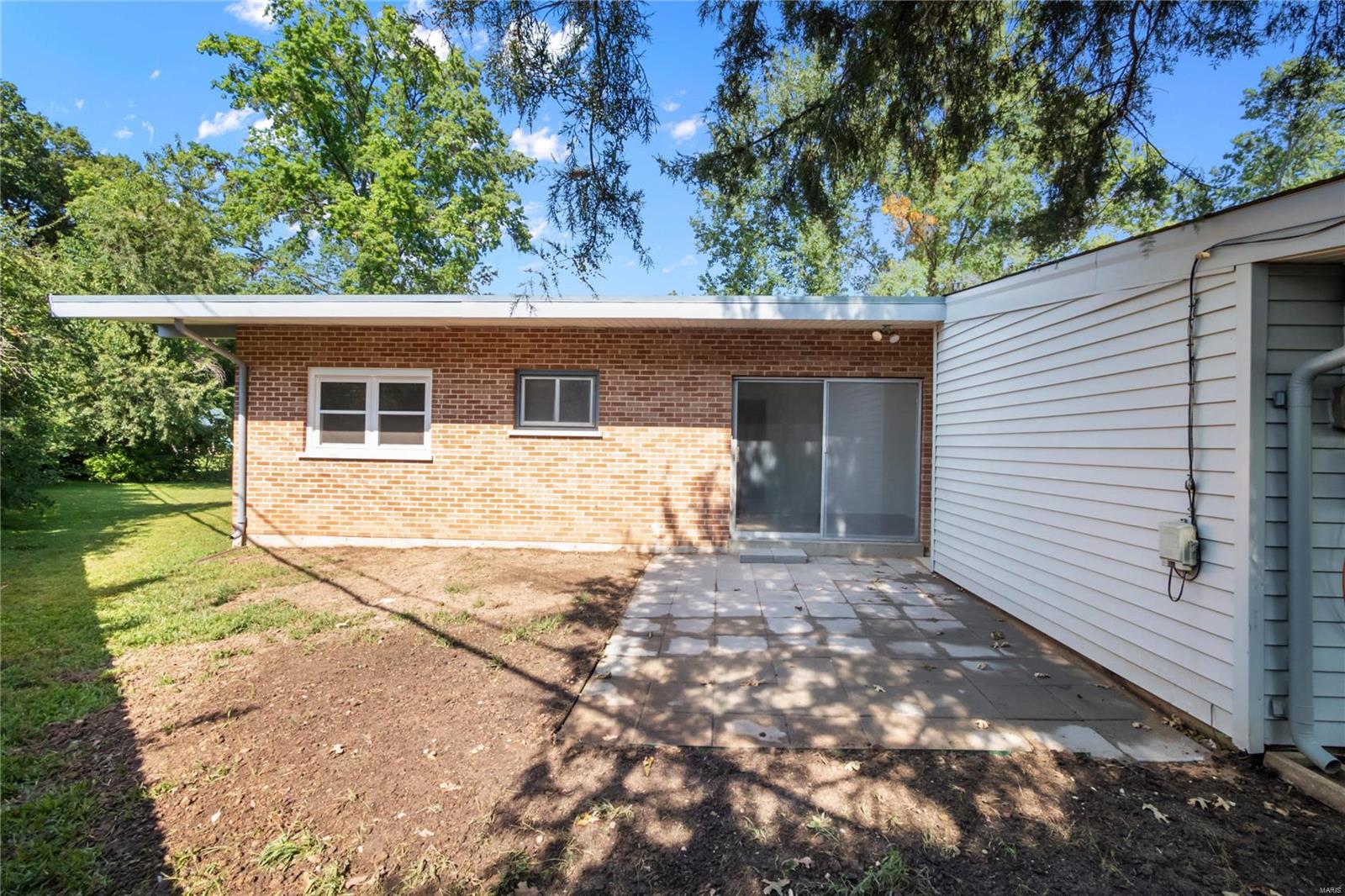9875 East Watson Road St. Louis, MO 63126 - Photo 17 of 21 Gallery Image 17