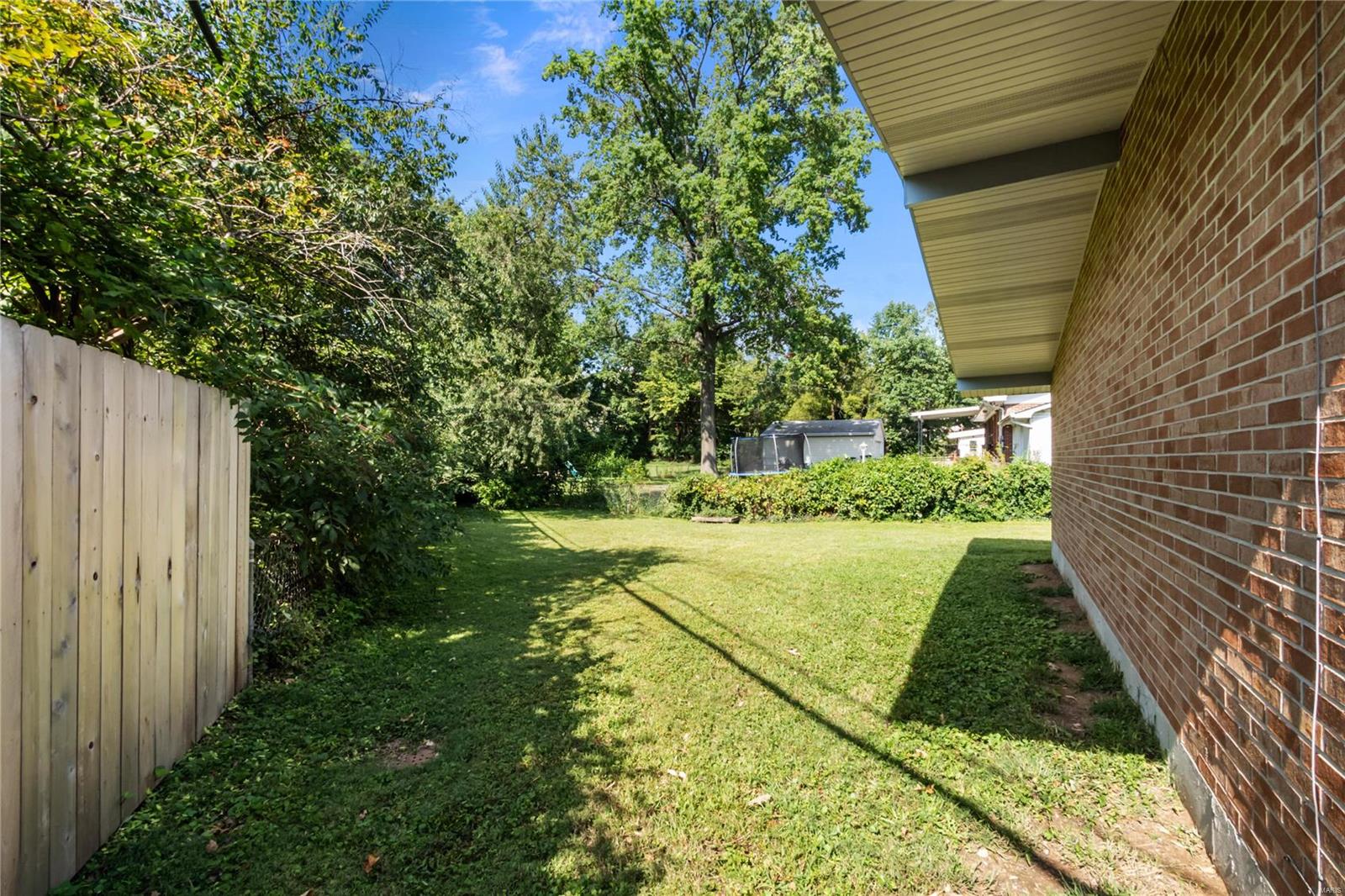 9875 East Watson Road St. Louis, MO 63126 - Photo 18 of 21 Gallery Image 18