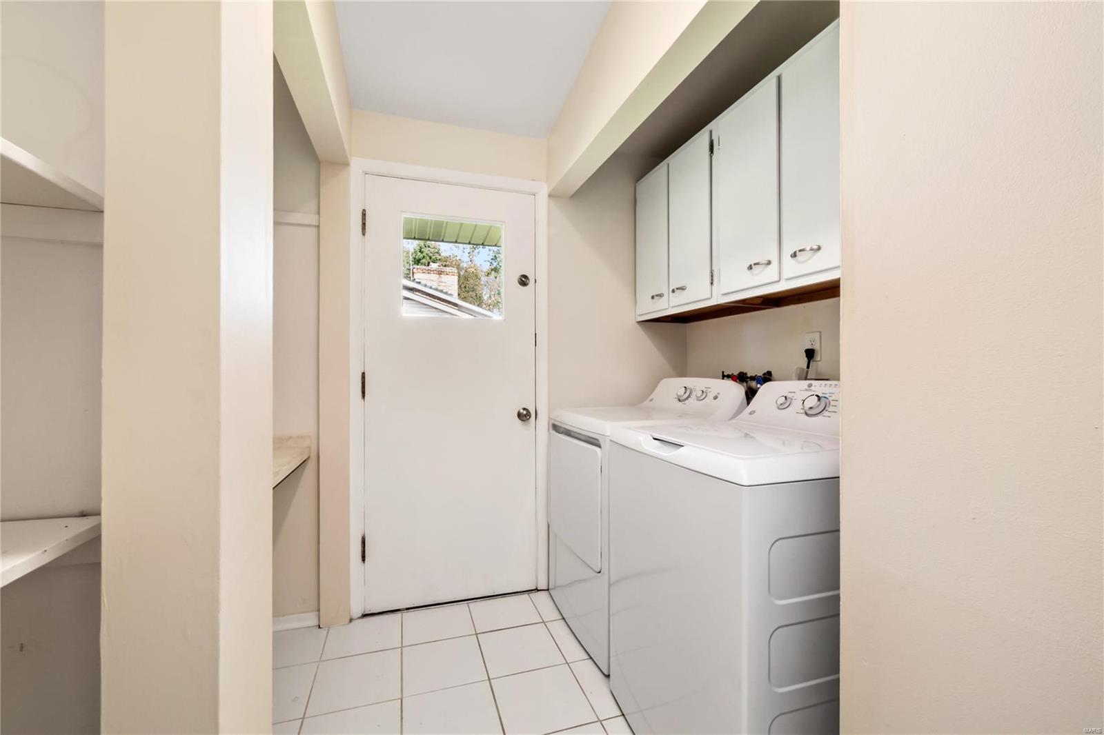 9875 East Watson Road St. Louis, MO 63126 - Photo 10 of 21 Gallery Image 10